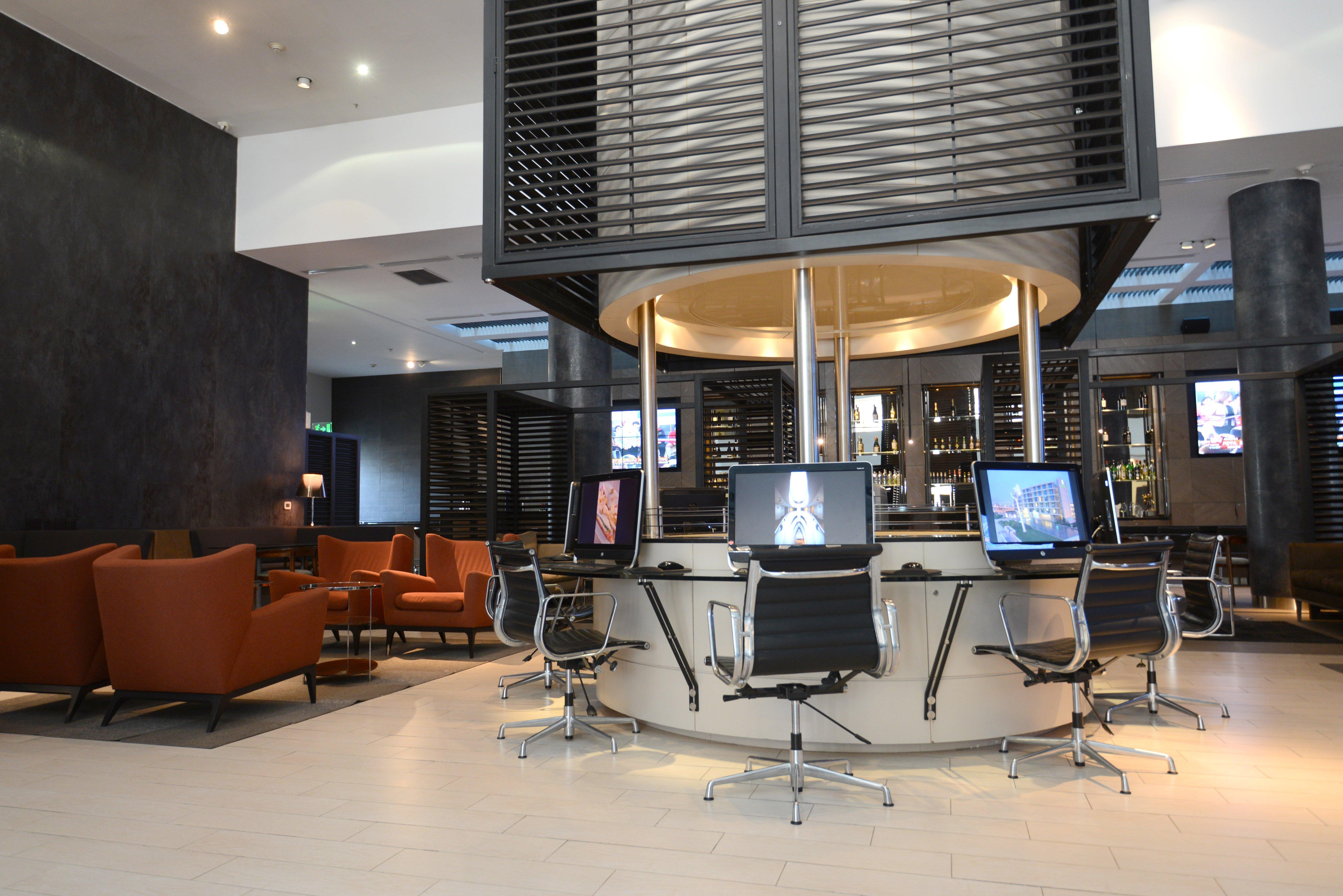 Holiday Inn Santiago - Airport Terminal, An Ihg Hotel מראה חיצוני תמונה
